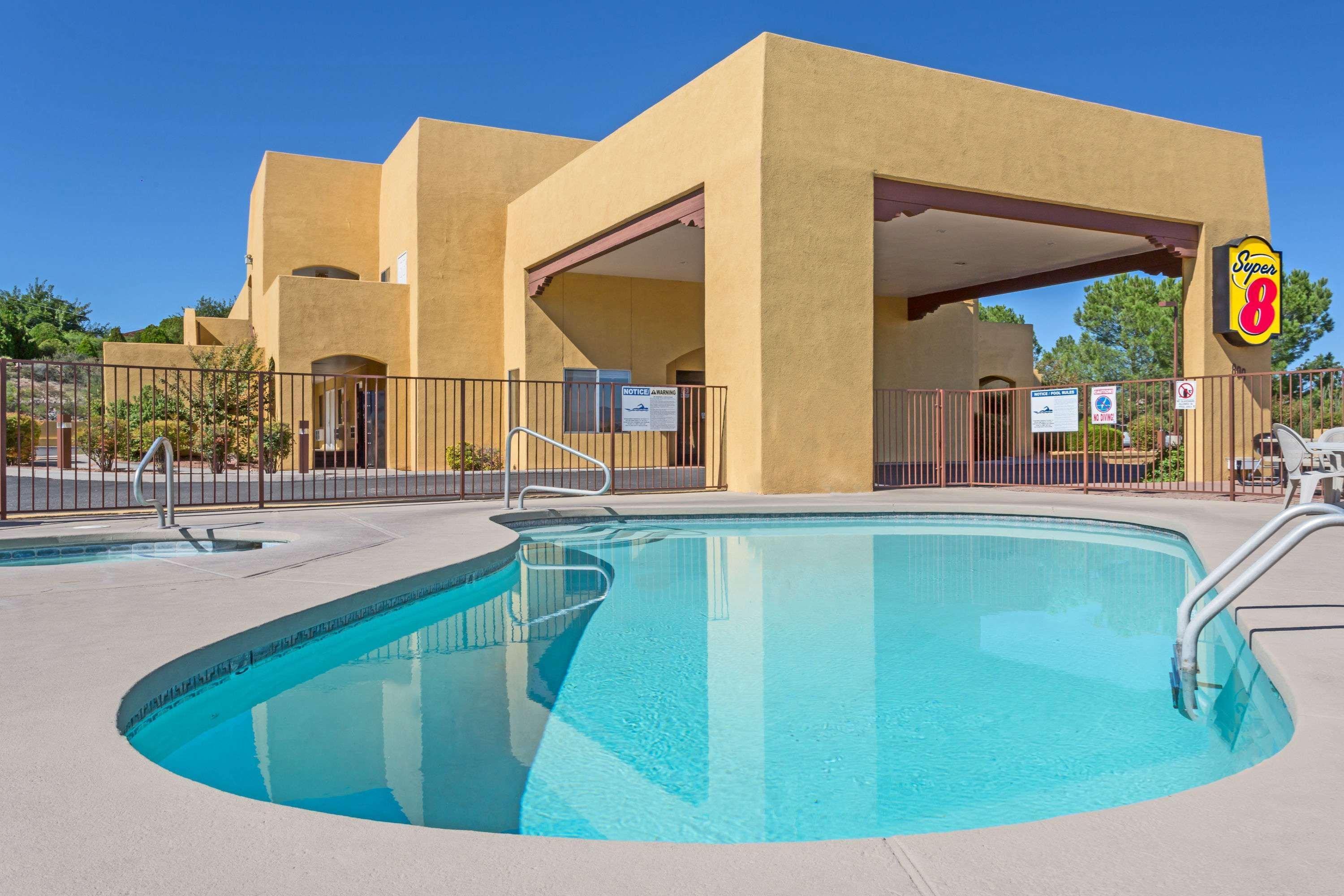 Super 8 By Wyndham Cottonwood Exterior foto