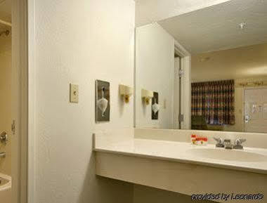 Super 8 By Wyndham Cottonwood Exterior foto
